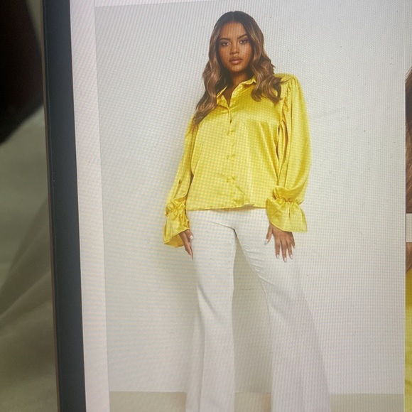 Flare cuff satin shirt - Picture 2 of 2